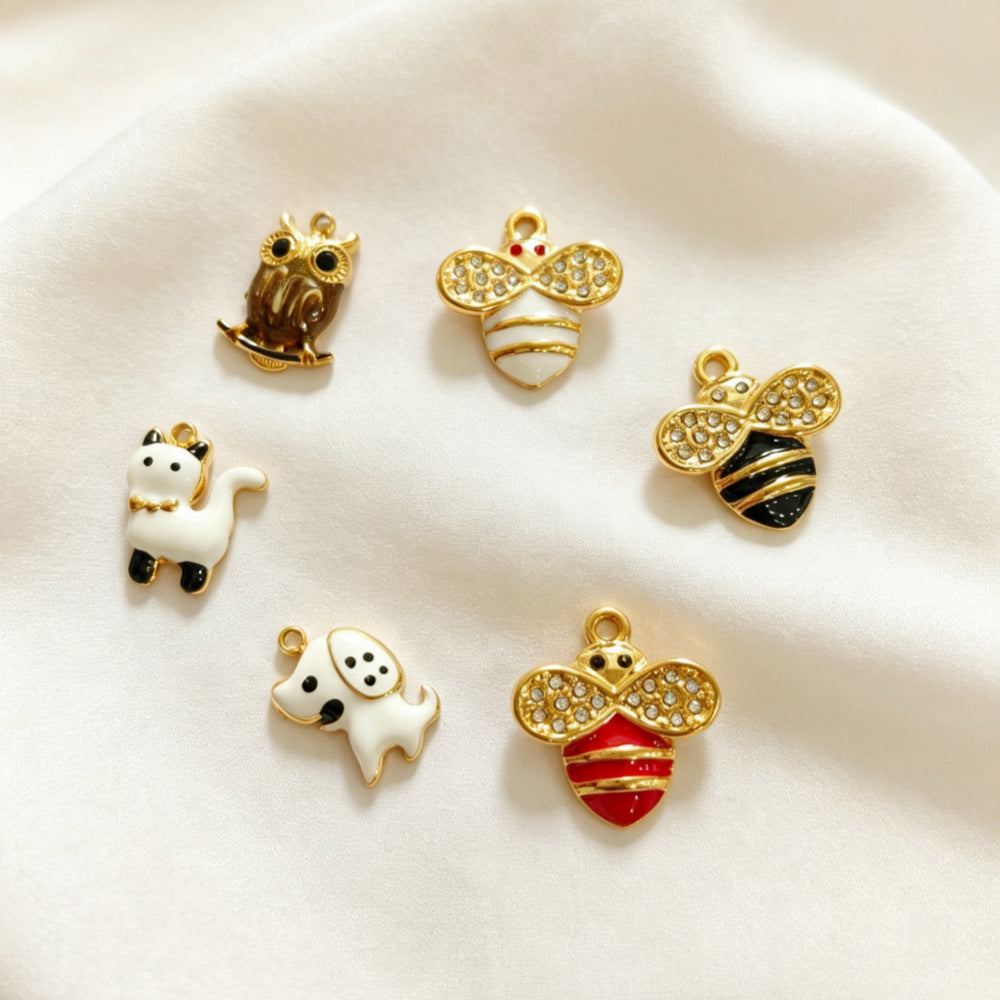 Cat Pendant Made Of 304 Stainless Steel With 18K Real Gold Plated Electroplated Finish, Sweet Style Jewelry Accessory In Gold
