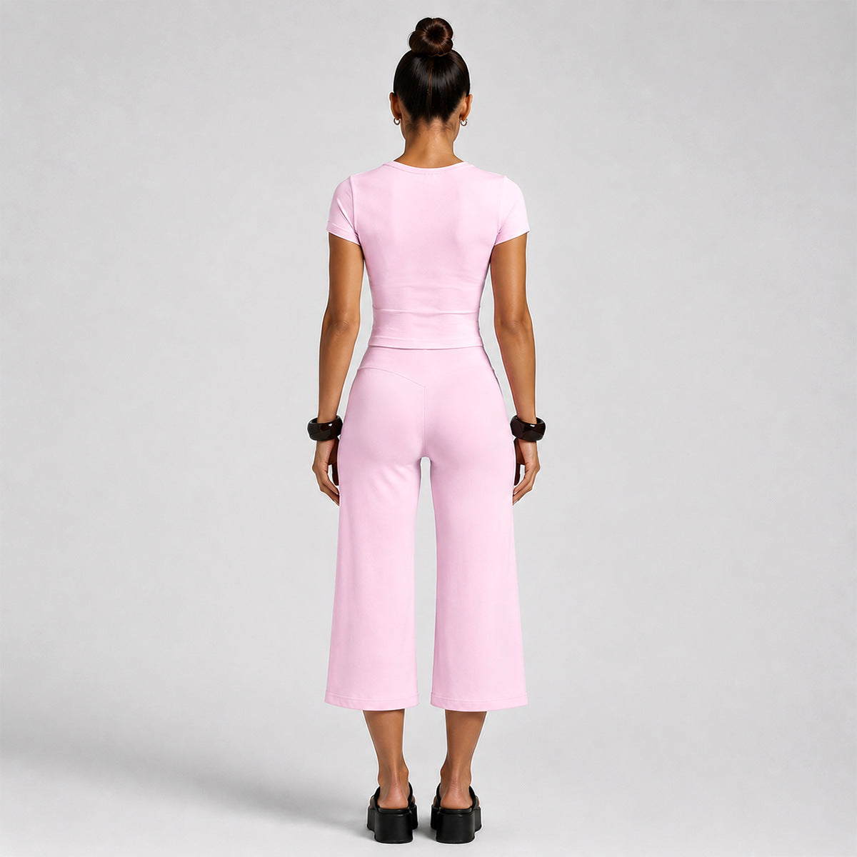 Sporty Calf-Length Running Jumpsuit For Women In Nylon Fabric Featuring Wide Leg Pants Design For Summer