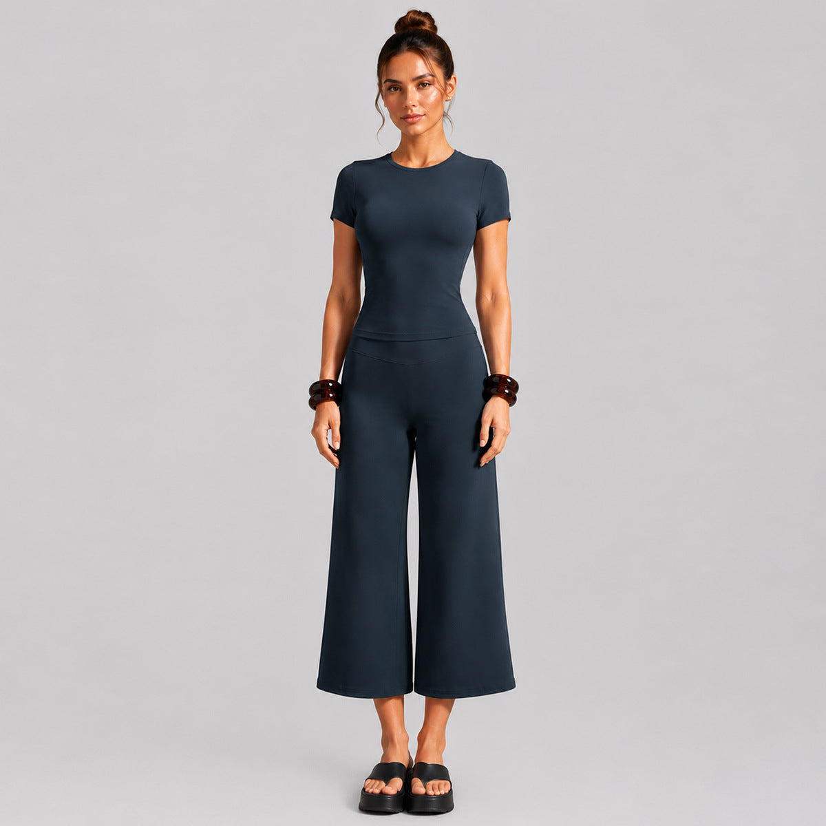 Sporty Calf-Length Running Jumpsuit For Women In Nylon Fabric Featuring Wide Leg Pants Design For Summer