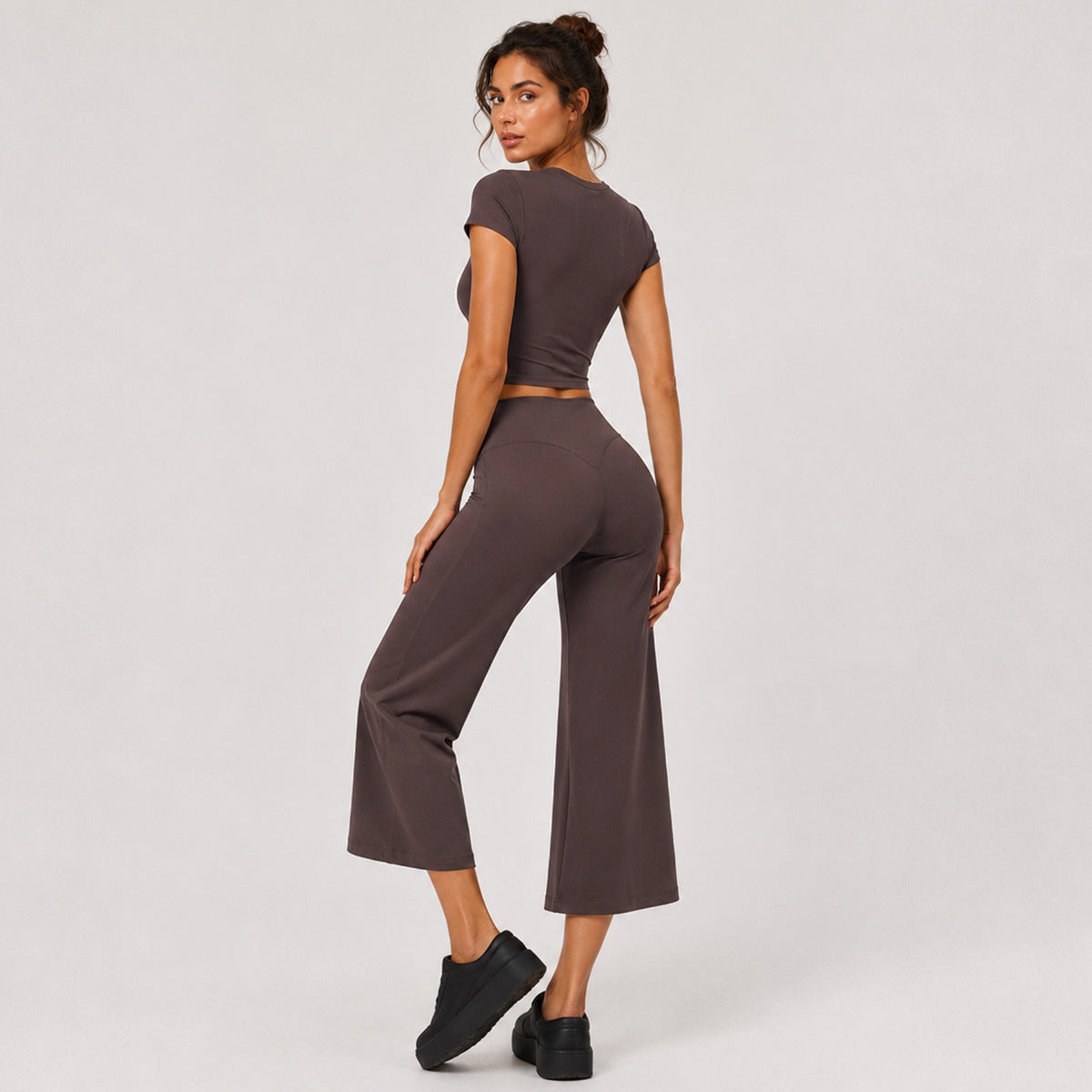 Sporty Calf-Length Running Jumpsuit For Women In Nylon Fabric Featuring Wide Leg Pants Design For Summer