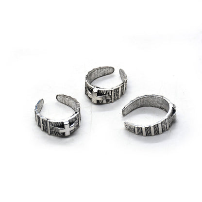 Retro Unisex Open Rings Cross Pattern Made Of Zinc Alloy In Silver Color