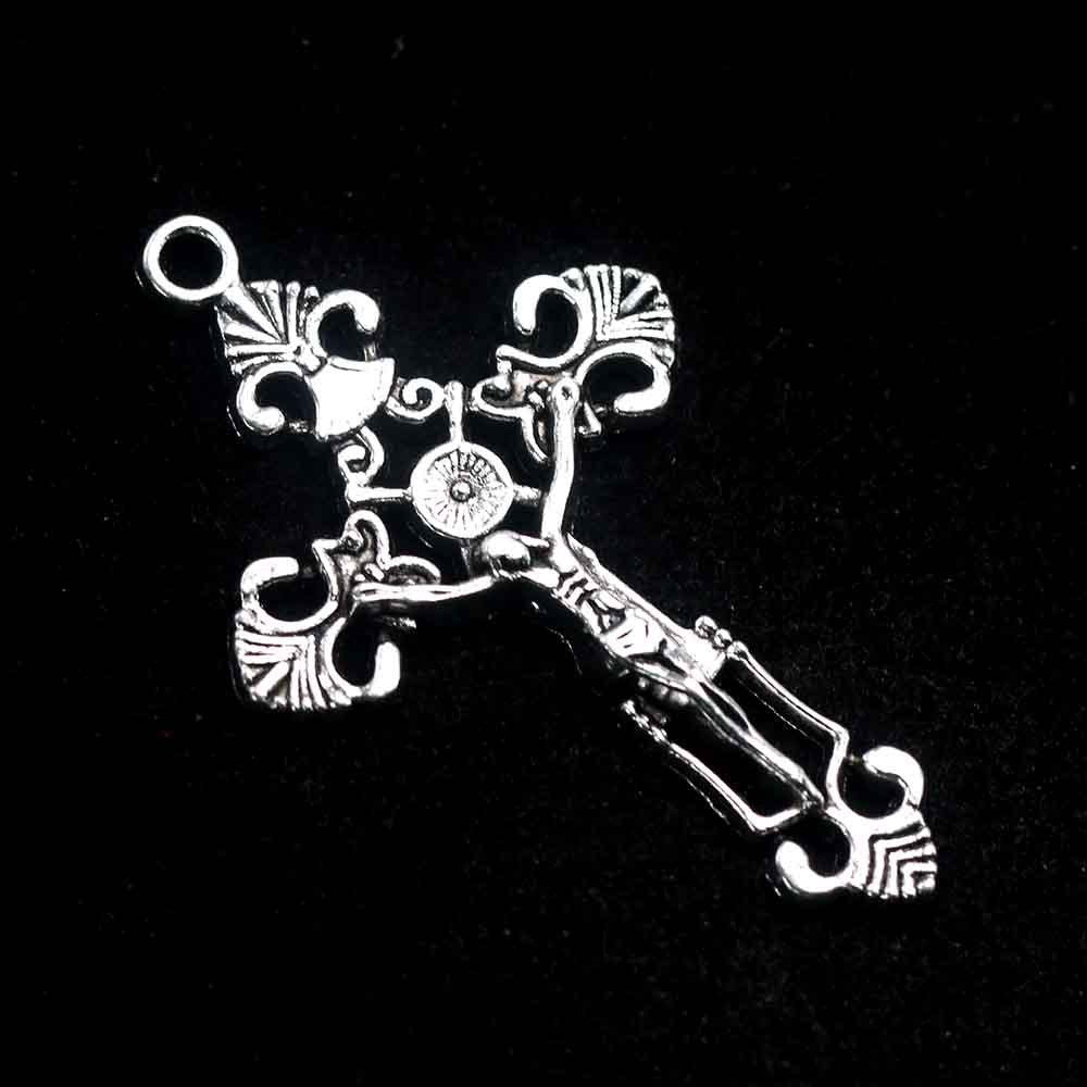 Retro Style Alloy Cross Pendant With Electroplated Finish, Jewelry Accessories