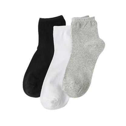 Unisex Casual Solid Color Socks In Dyed Black, Made With Comfortable Polyester Cotton For Spring Wear