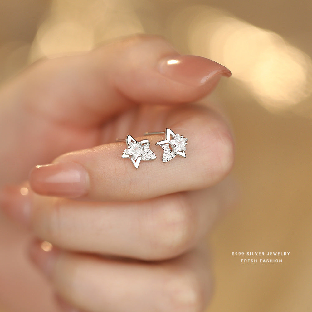 Sweet Pentagram Stud Earrings For Women In Silver Featuring S999 Silver And Zircon Inlay