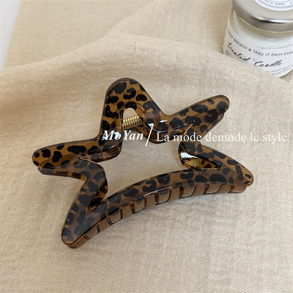 Vintage Style Shell Hair Claw For Women Made Of Durable PC Material In Coffer Color