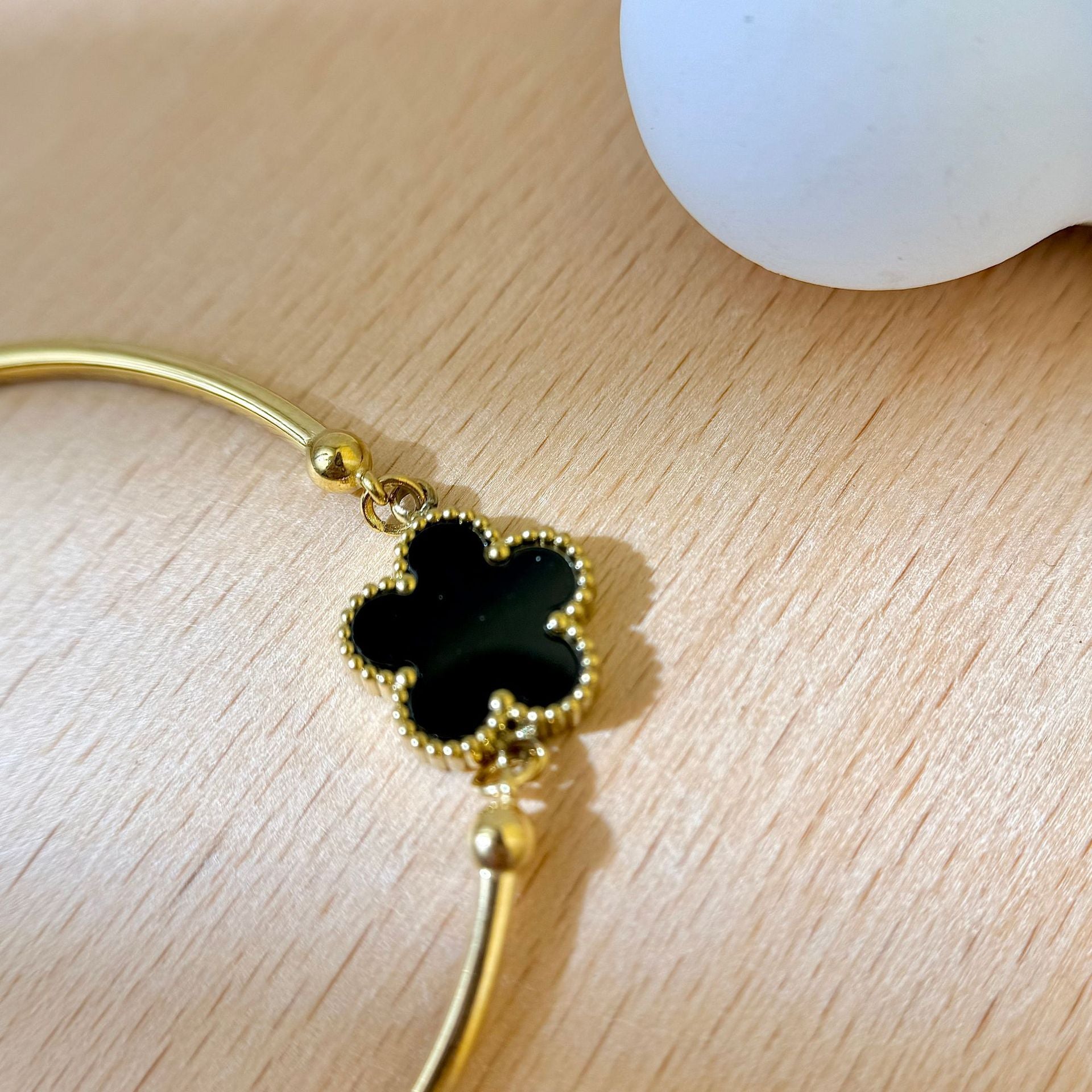 Simple Style Flowers Inlay Bracelets In 304 Stainless Steel With Zircon, Red Bangle