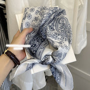 White Porcelain-patterned Waist Flower