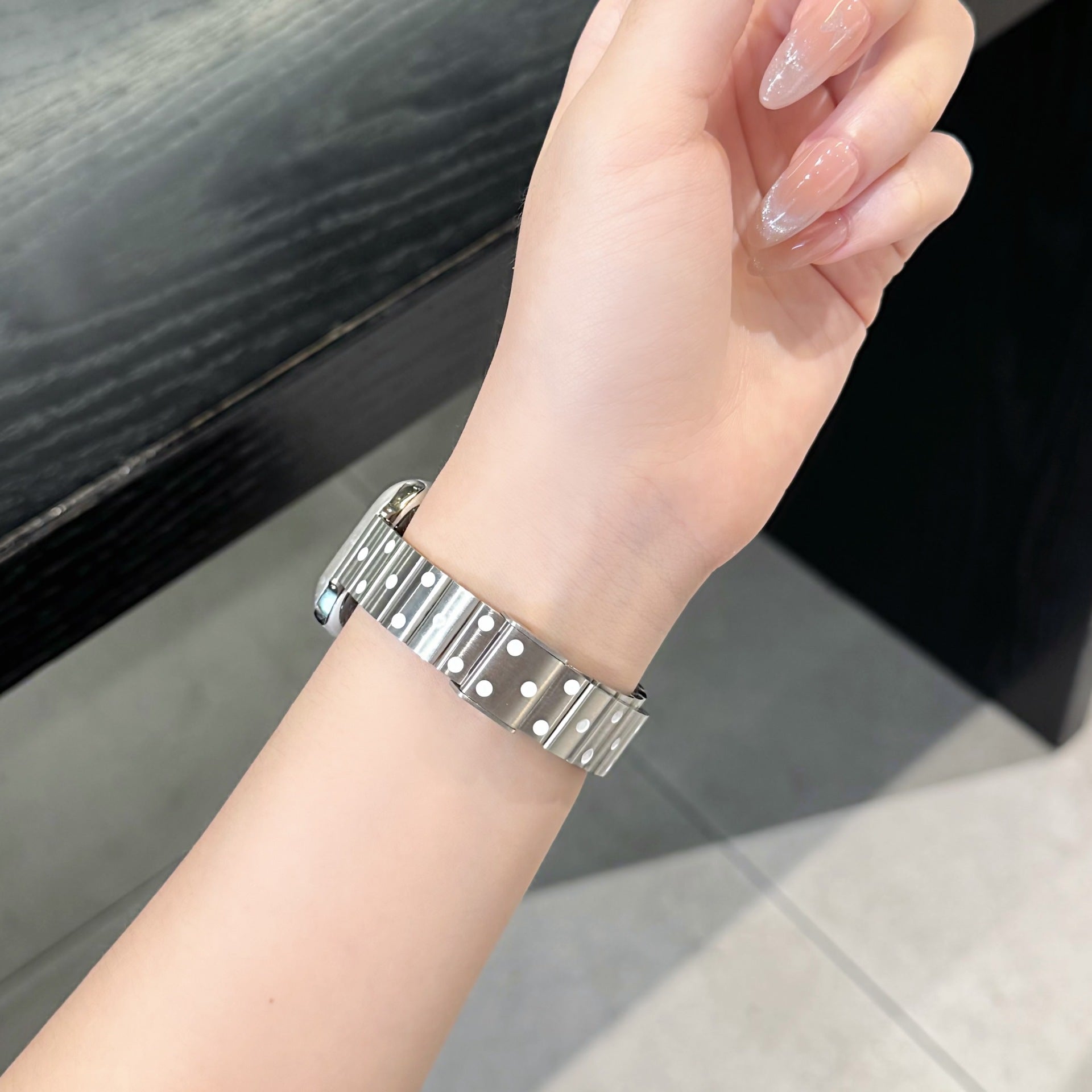 Apple Watch Strap With Stainless Steel Polka Dot Design, Durable And Stylish Replacement Band