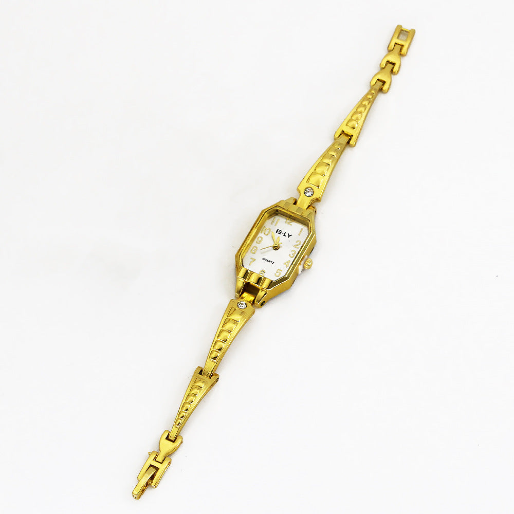 Women's Quartz Watch Jewelry Set With Round Dial, Alloy Strap, Jewelry Buckle, And Ordinary Glass Mirror