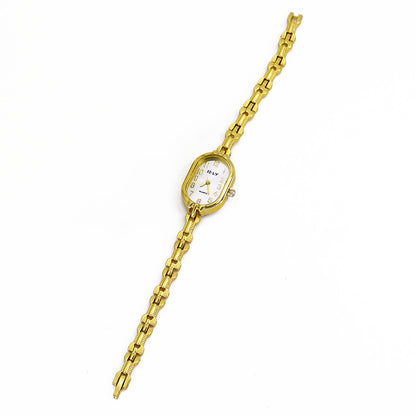 Women's Quartz Watch Jewelry Set With Round Dial, Alloy Strap, Jewelry Buckle, And Ordinary Glass Mirror
