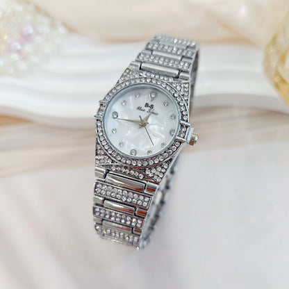 Women's Quartz Watch With Round Dial, Alloy Strap, Single Folding Buckle, And Ordinary Glass Mirror