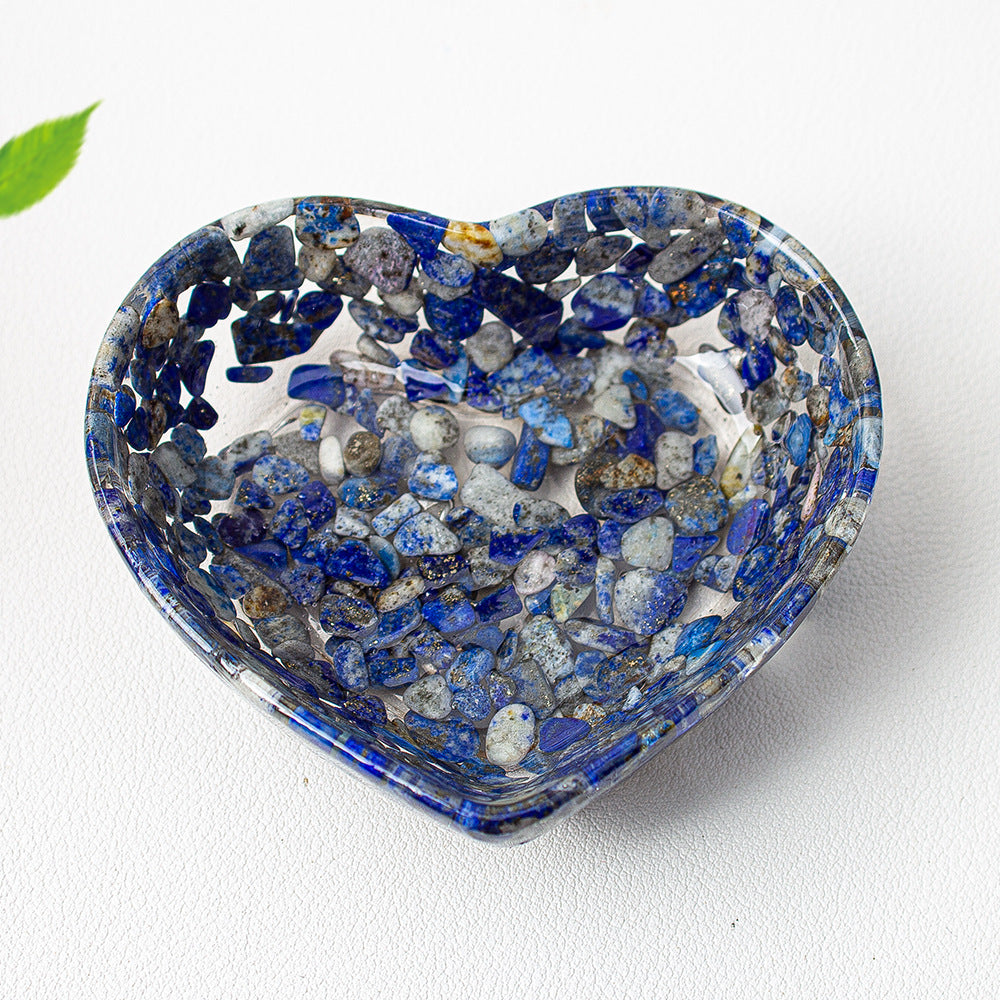 Modern Style Resin Heart Shape Ornaments For Christmas Home Decoration