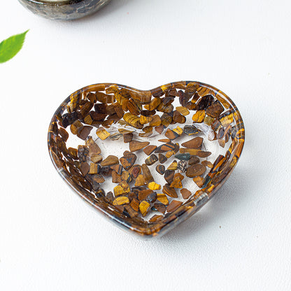 Modern Style Resin Heart Shape Ornaments For Christmas Home Decoration