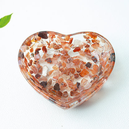 Modern Style Resin Heart Shape Ornaments For Christmas Home Decoration