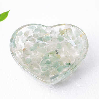 Modern Style Resin Heart Shape Ornaments For Christmas Home Decoration