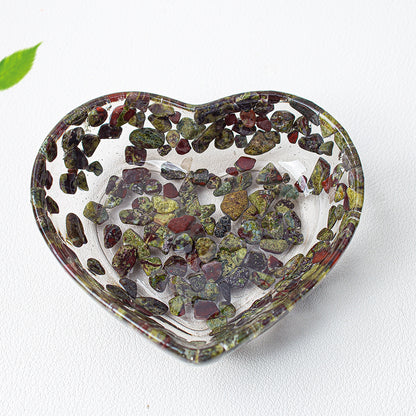 Modern Style Resin Heart Shape Ornaments For Christmas Home Decoration