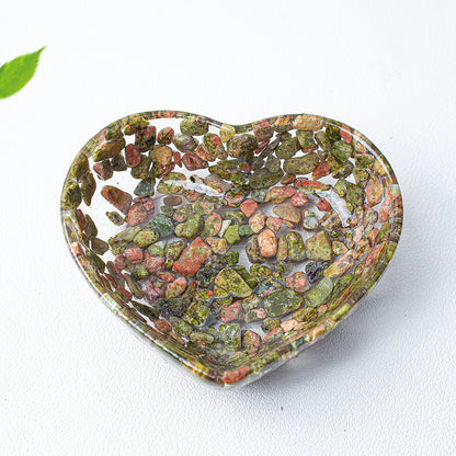Modern Style Resin Heart Shape Ornaments For Christmas Home Decoration