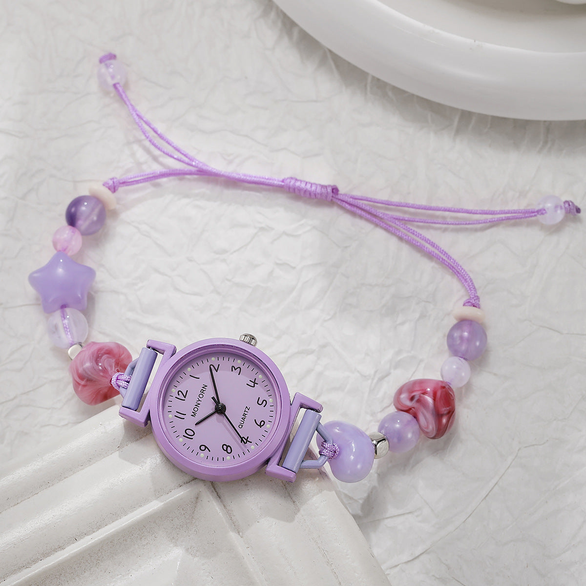 Women's Quartz Watch With Braid Strap, Round Dial, Ordinary Glass Mirror, And Pointer Display