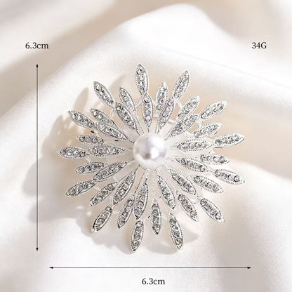 Gold Alloy Flower Pin With Artificial Pearl Inlay Featuring Electroplated Craftsmanship