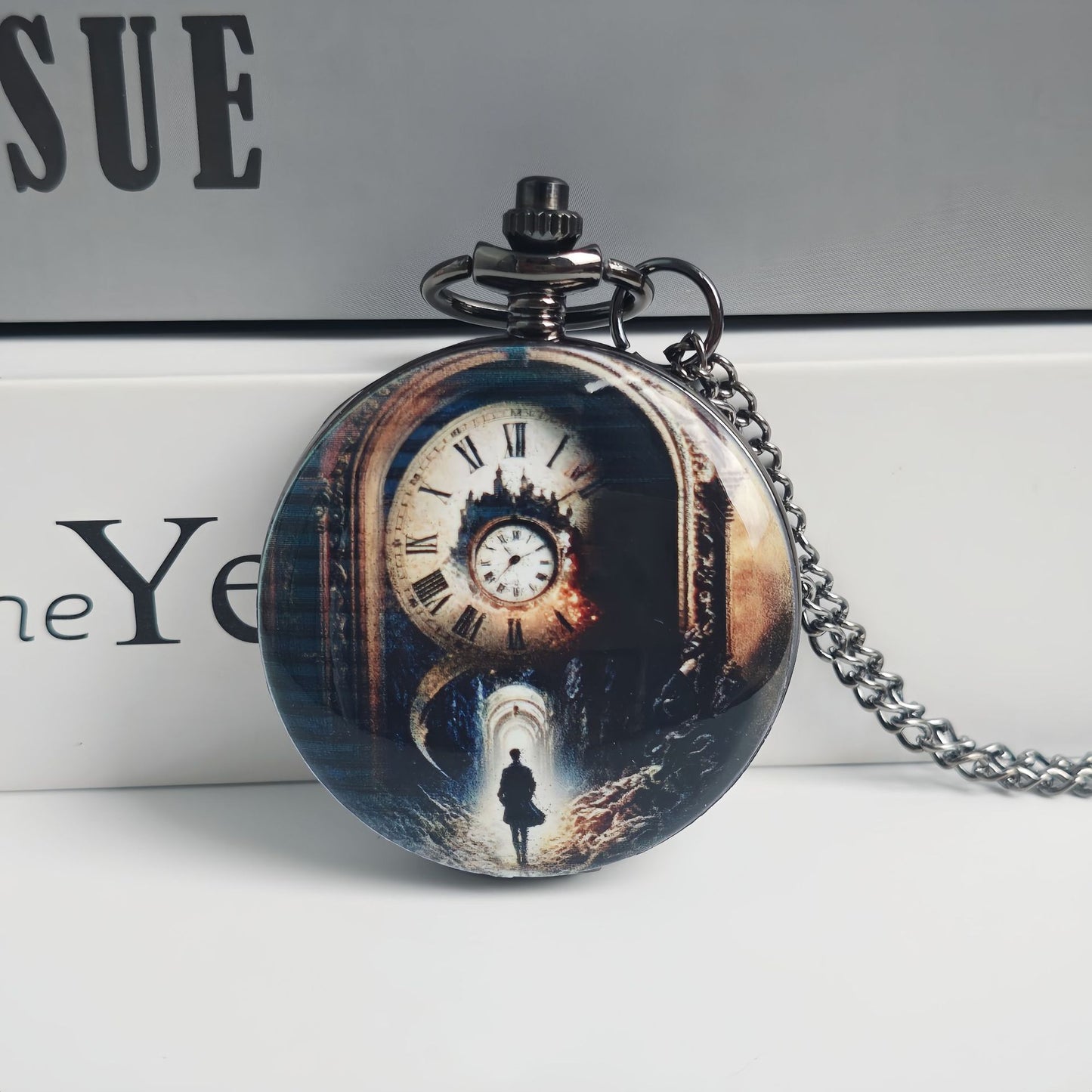 Unisex Quartz Watch With Alloy Strap, Round Dial, Metal Case, Ordinary Glass Mirror, And Pointer+Number Display