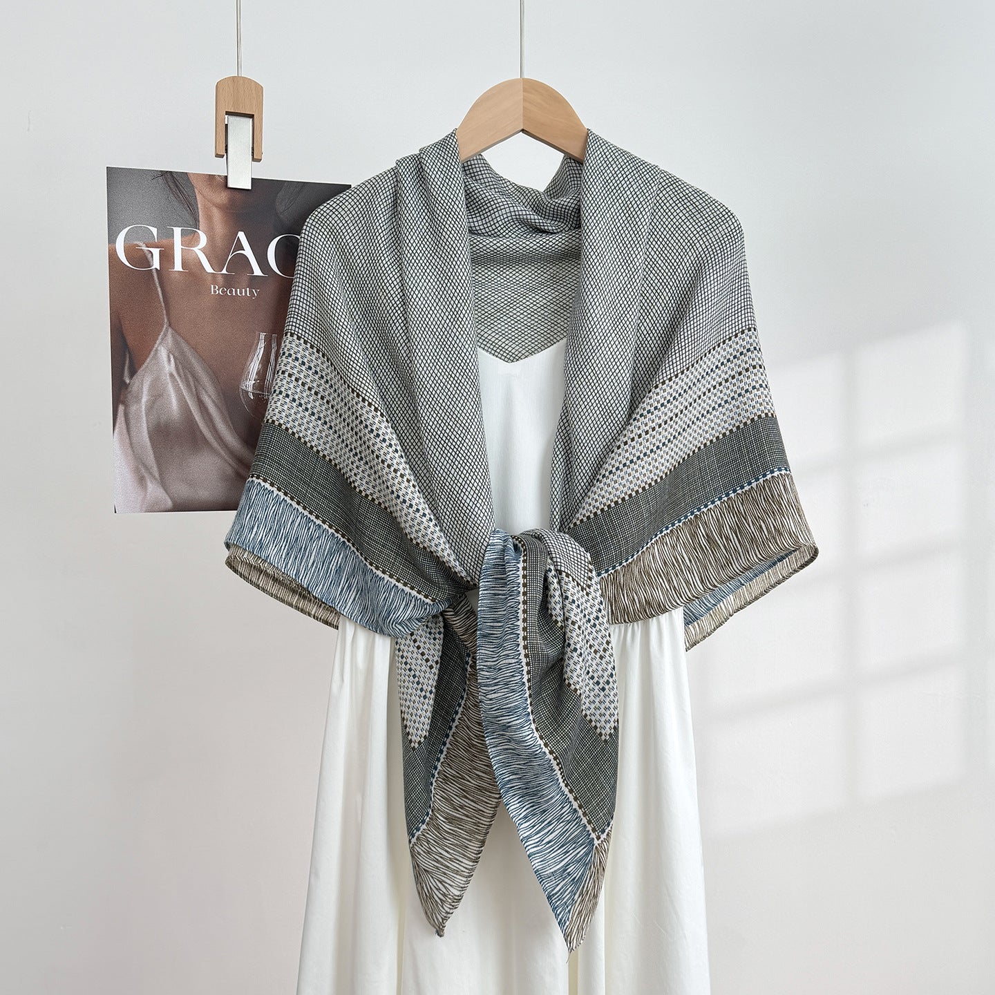 Women's Polyester Lattice Scarf In Grey, Lightweight Shawl For All Seasons