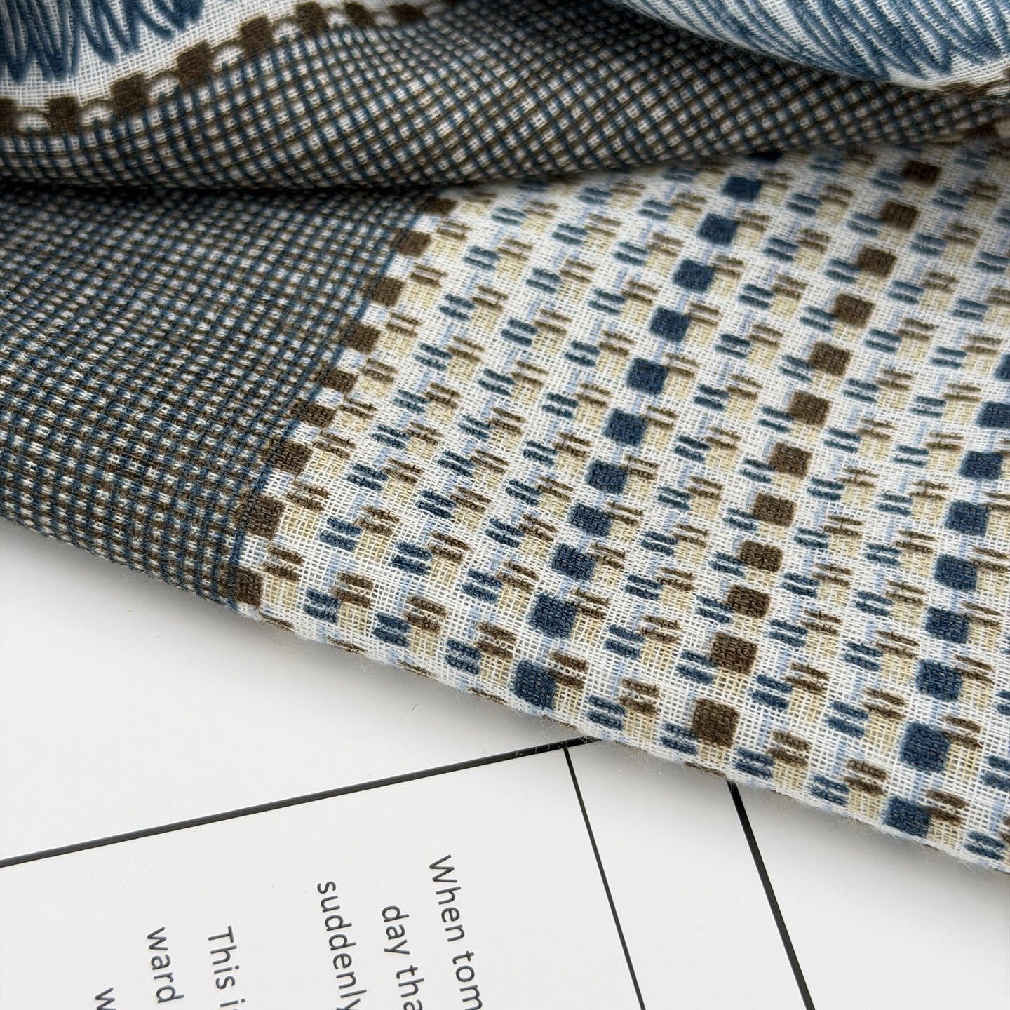 Women's Polyester Lattice Scarf In Grey, Lightweight Shawl For All Seasons