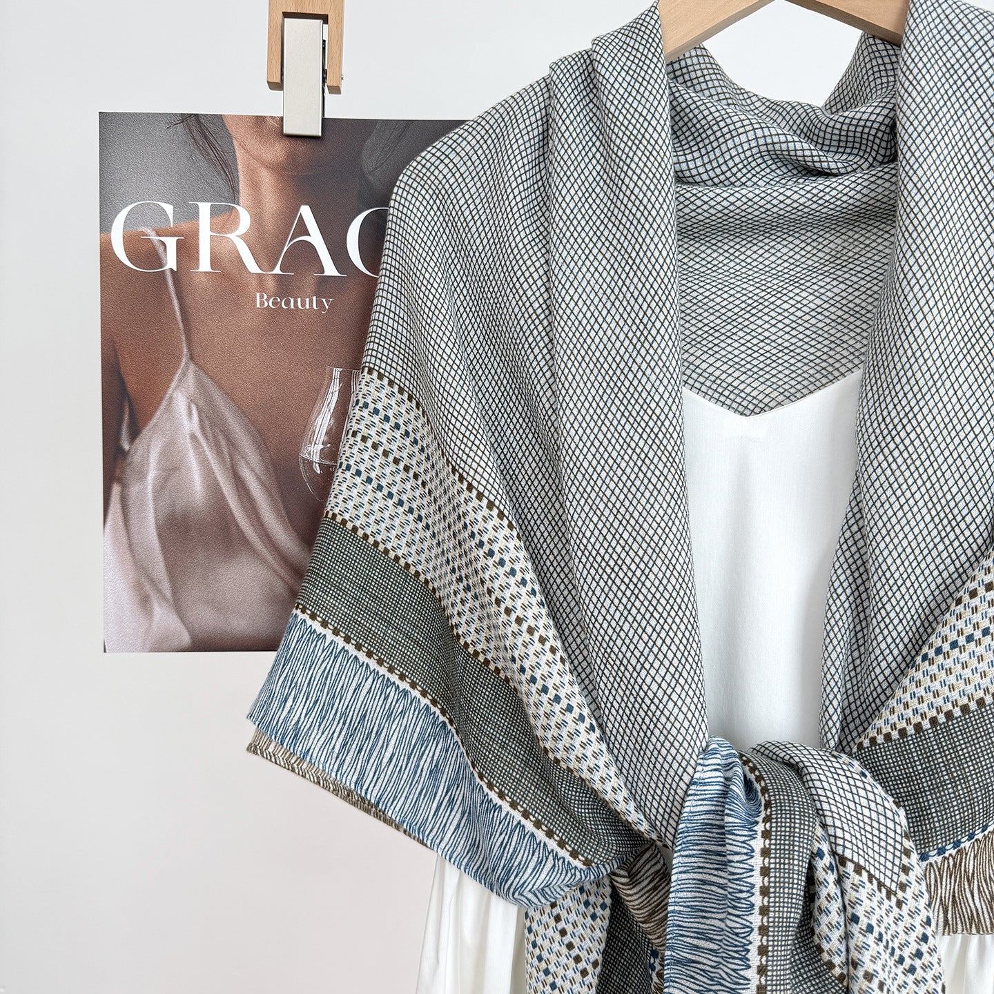 Women's Polyester Lattice Scarf In Grey, Lightweight Shawl For All Seasons