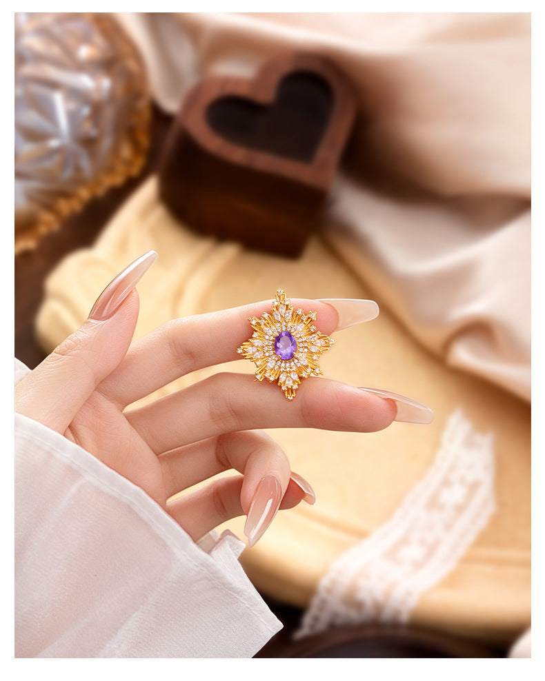 Baroque Style Star Pin For Women In 925 Sterling Silver With August Birthstone Peridot Inlay