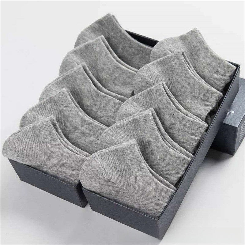 Unisex Casual Solid Color Socks In Dyed Black, Made With Comfortable Polyester Cotton For Spring Wear