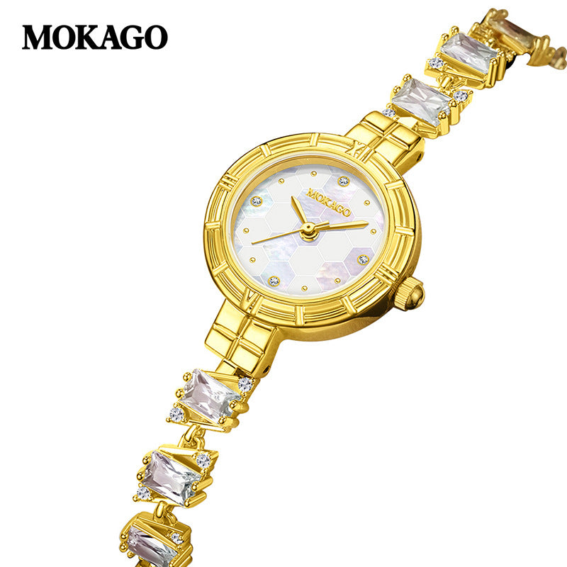 Women’s Quartz Watch With Copper Strap And Jewelry Buckle, Round Dial Featuring Tempered Glass Mirror