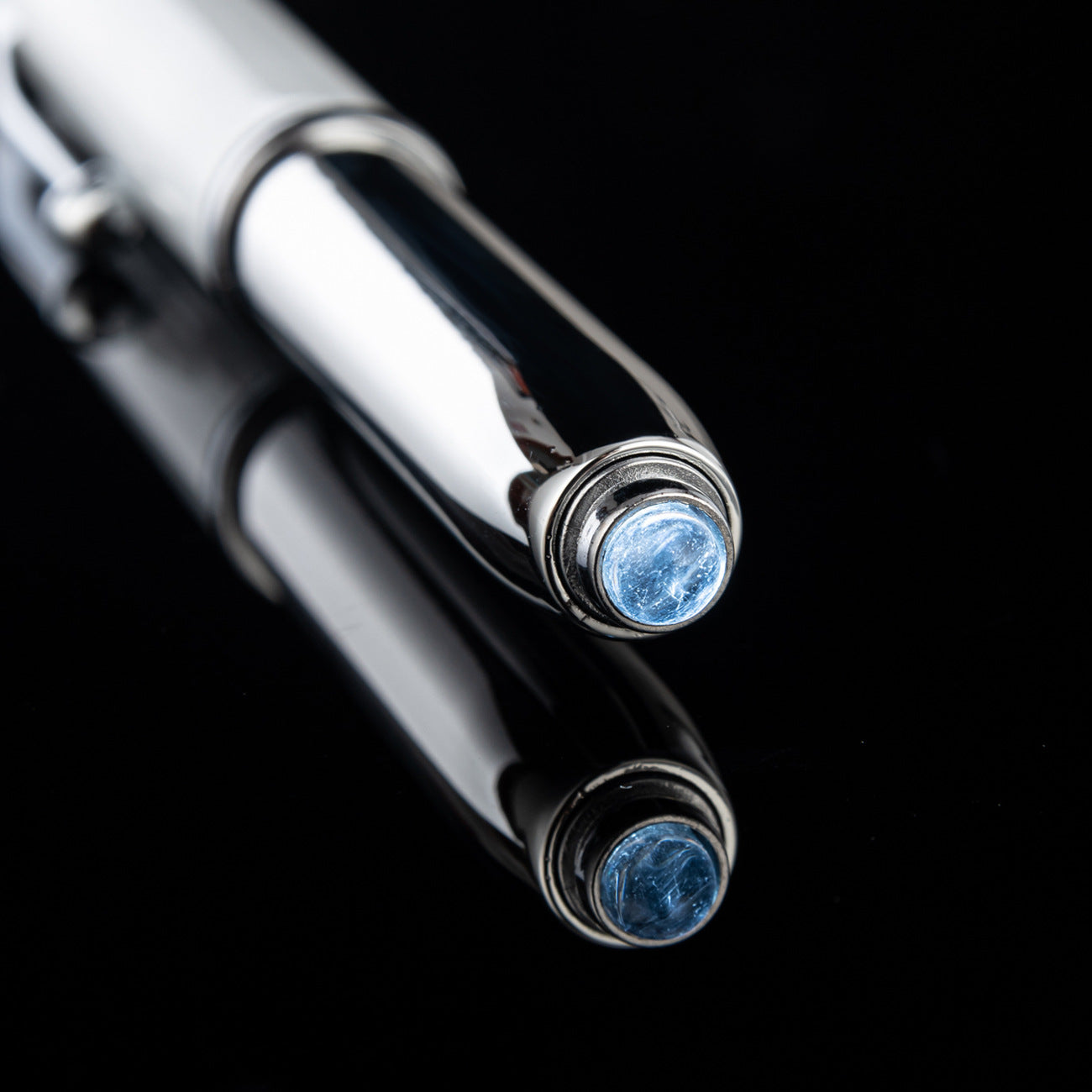 Solid Color Ballpoint Pen Featuring Smooth Writing And Comfortable Grip, Available In Classic Blue