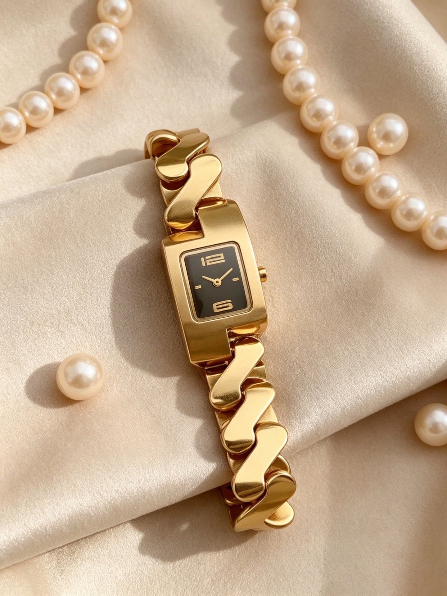 Women’s Quartz Watch With Square Dial, Stainless Steel Strap, Single Folding Buckle, And Ordinary Glass Mirror