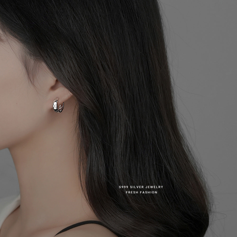 Lingge For Women Simple Style Earrings Made Of S999 Silver In Silver Color, Featuring Elegant Stud Design