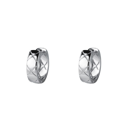 Lingge For Women Simple Style Earrings Made Of S999 Silver In Silver Color, Featuring Elegant Stud Design