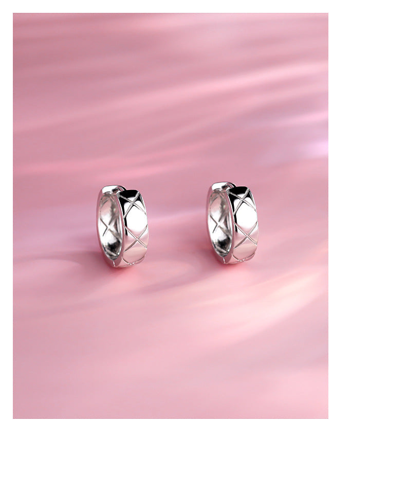 Lingge For Women Simple Style Earrings Made Of S999 Silver In Silver Color, Featuring Elegant Stud Design