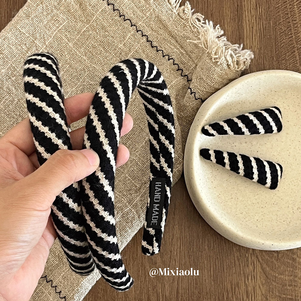 Stripe Hair Band For Women In Black & White, Made Of Wool Yarn, Perfect For Autumn
