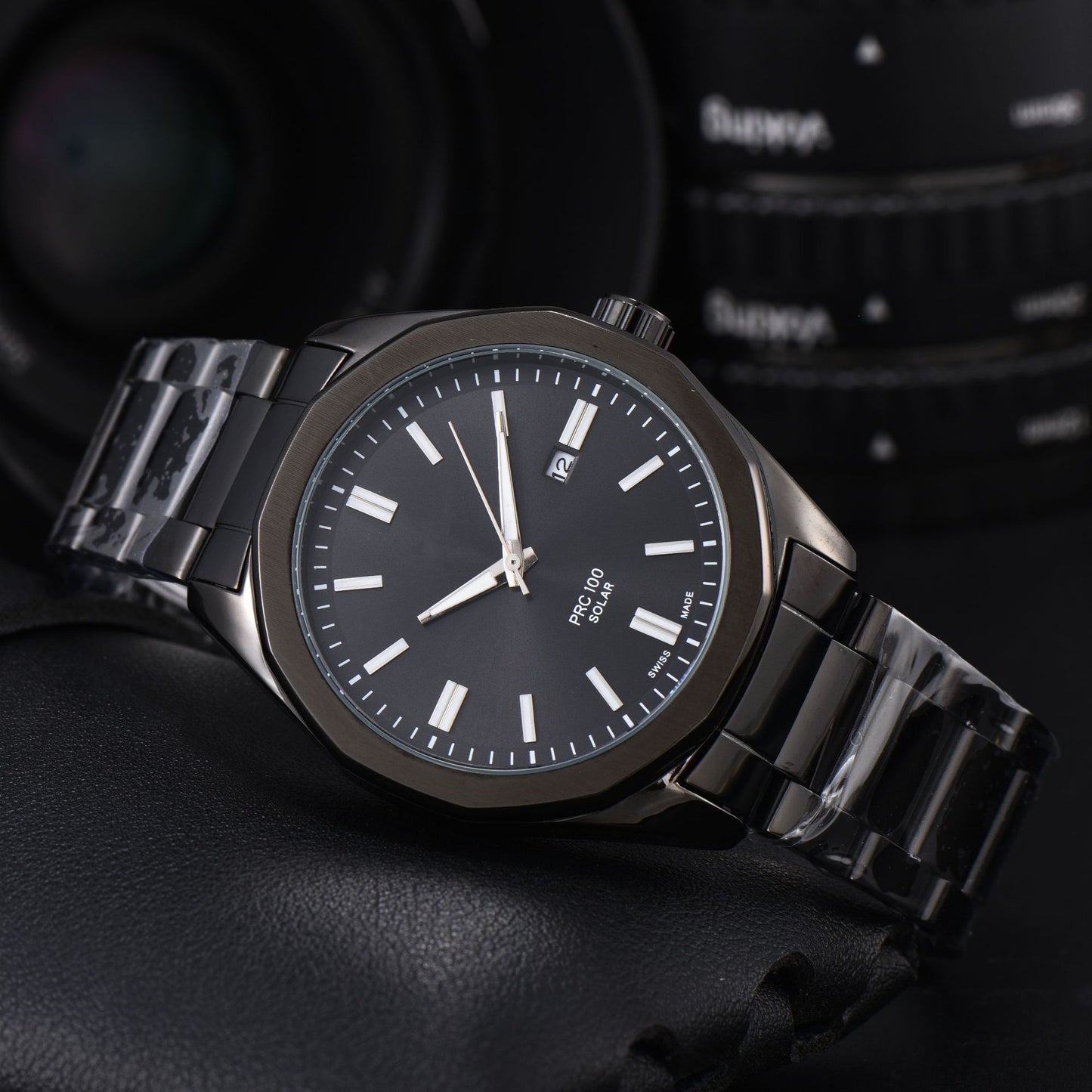 Men's Quartz Watch With Round Dial, Steel Belt Strap, Pin Buckle, And Tempered Glass Mirror