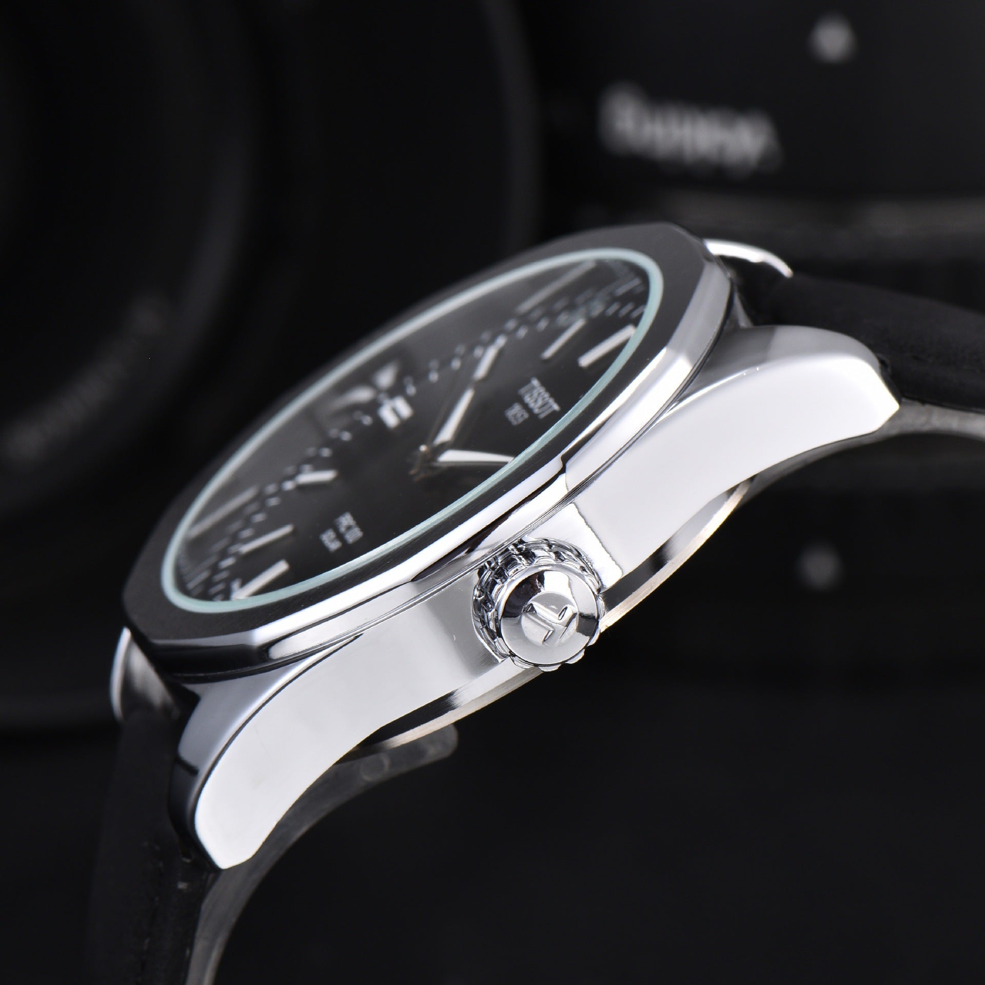 Men's Quartz Watch With Round Dial, Steel Belt Strap, Pin Buckle, And Tempered Glass Mirror
