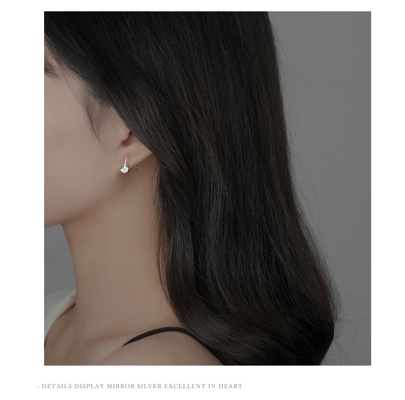 Sweet Leaves Ear Hook For Women In Silver Featuring S999 Silver Material For MAMA Festival
