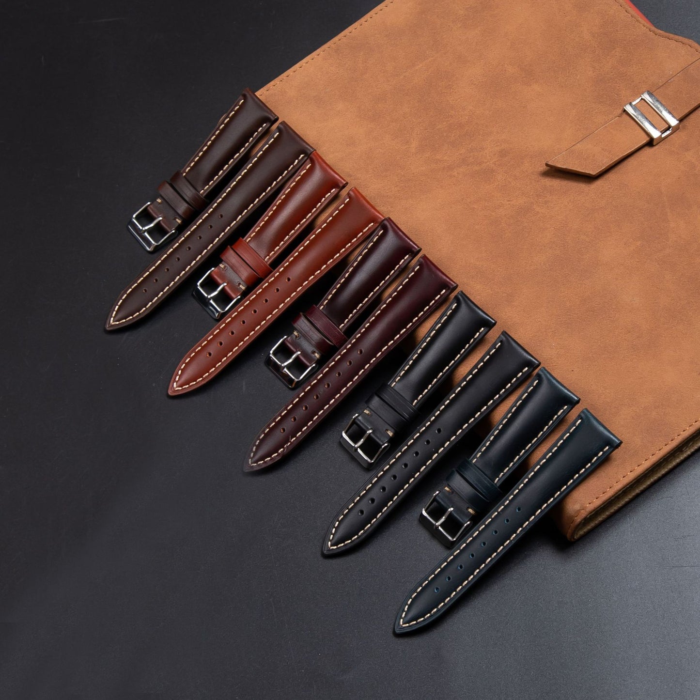 Unisex Retro Watch Strap In Genuine Leather Featuring Totem Pattern, Available In Dyed Black