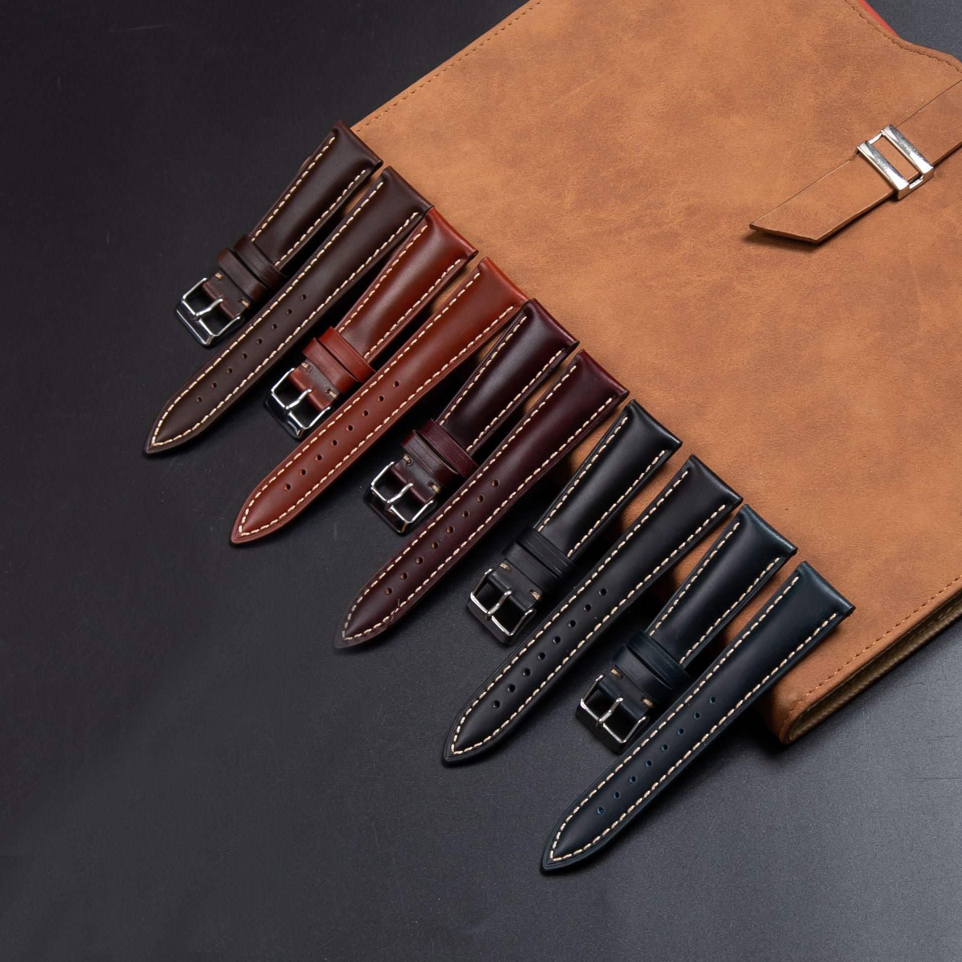 Unisex Retro Watch Strap In Genuine Leather Featuring Totem Pattern, Available In Dyed Black