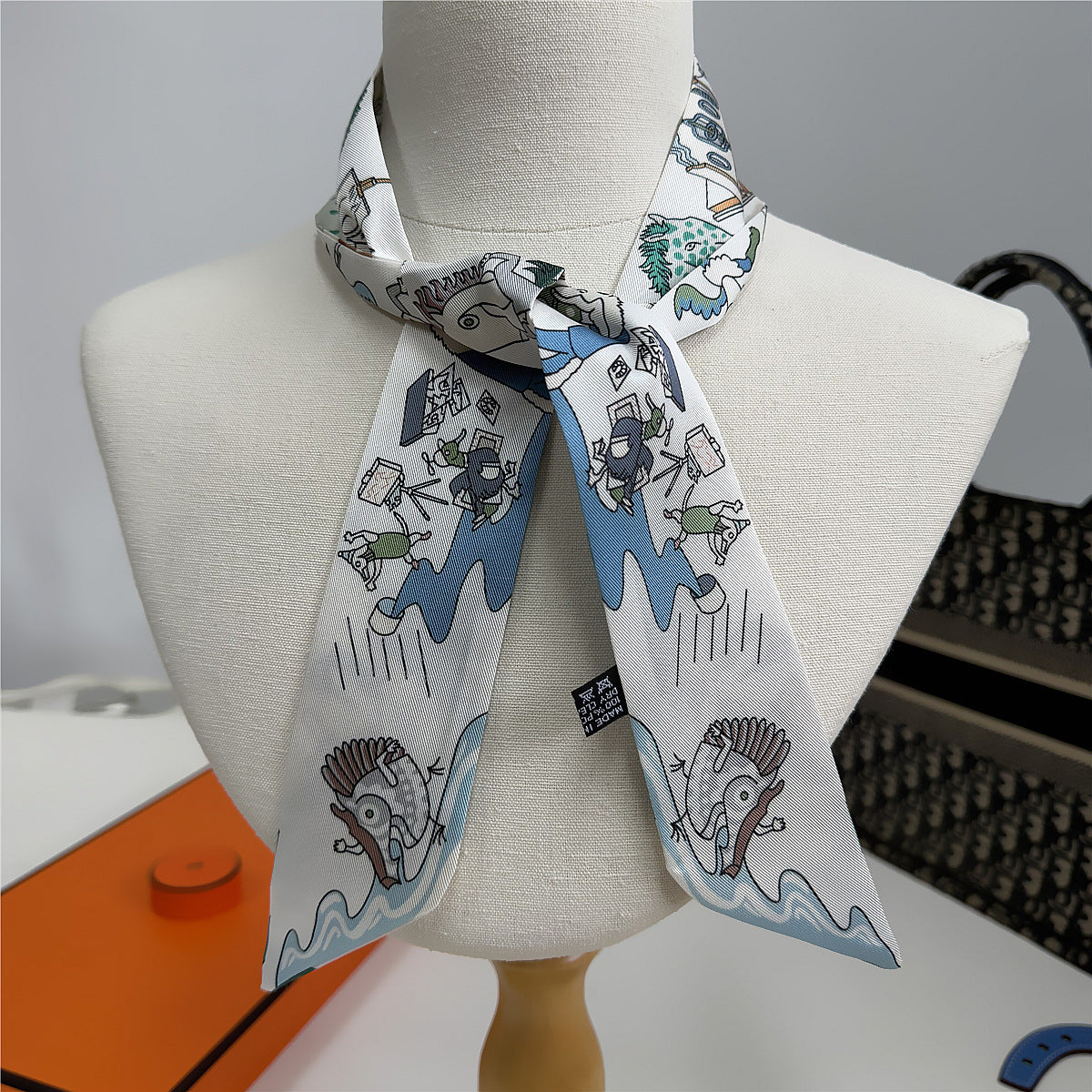 Silk Scarf Featuring Horse Pattern Made Of Polyester, Perfect For Spring