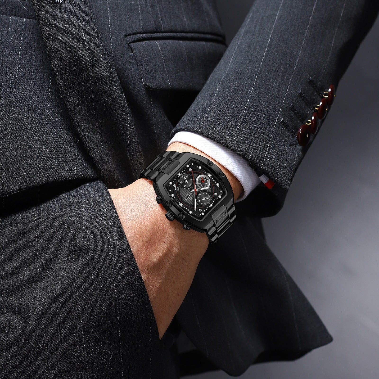 Men's Quartz Watch With Barrel Shape Dial, Stainless Steel Strap, Double Side Snaps Buckle, And Tempered Glass Mirror