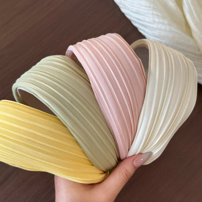 Sweet Irregular Hair Band For Women In Natural Pink, Made Of Cloth, Perfect For Summer