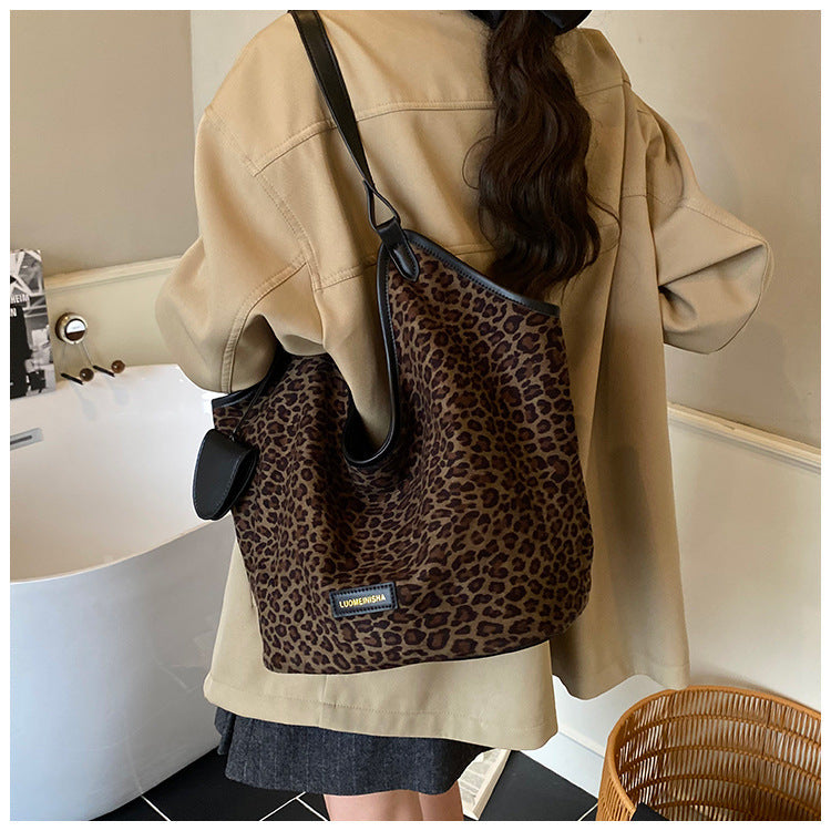 Leopard Print Genuine Leather Square Tote Bag For Women Featuring Ornament Design, Perfect For Autumn And Winter