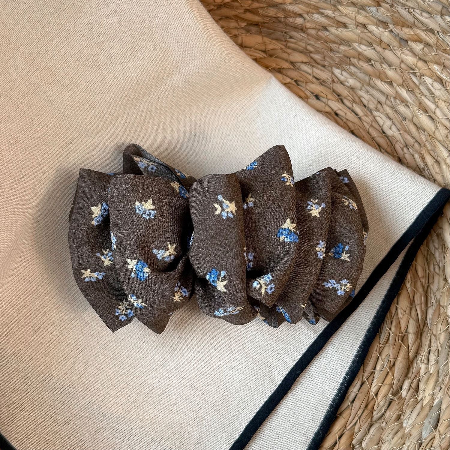 Sweet Ditsy Floral Banana Clip Hairpin For Women In Coffer Cloth