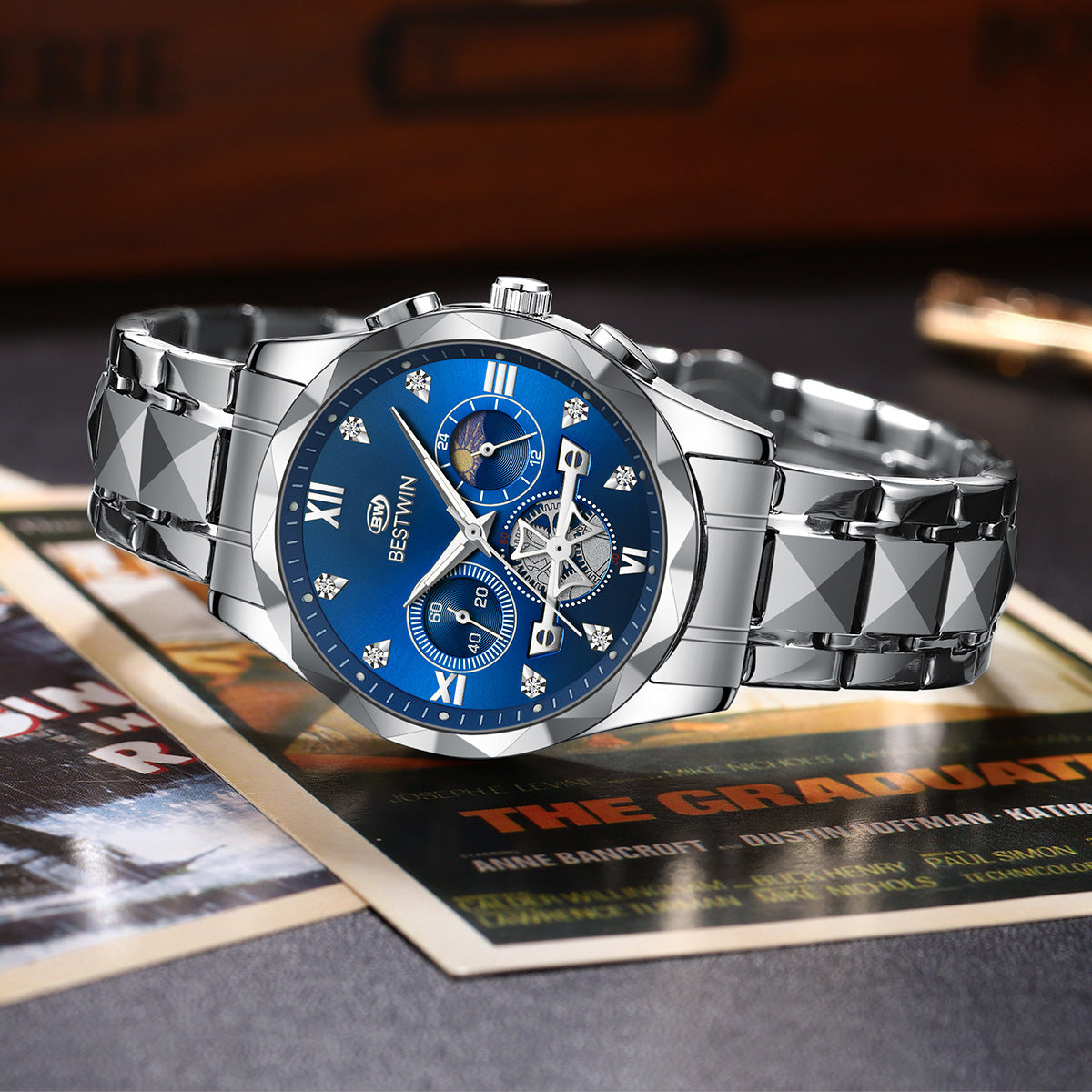 Men's Quartz Watch With Stainless Steel Strap And Butterfly Double Snap Buckle, Round Dial Featuring Tempered Glass And Pointer Display