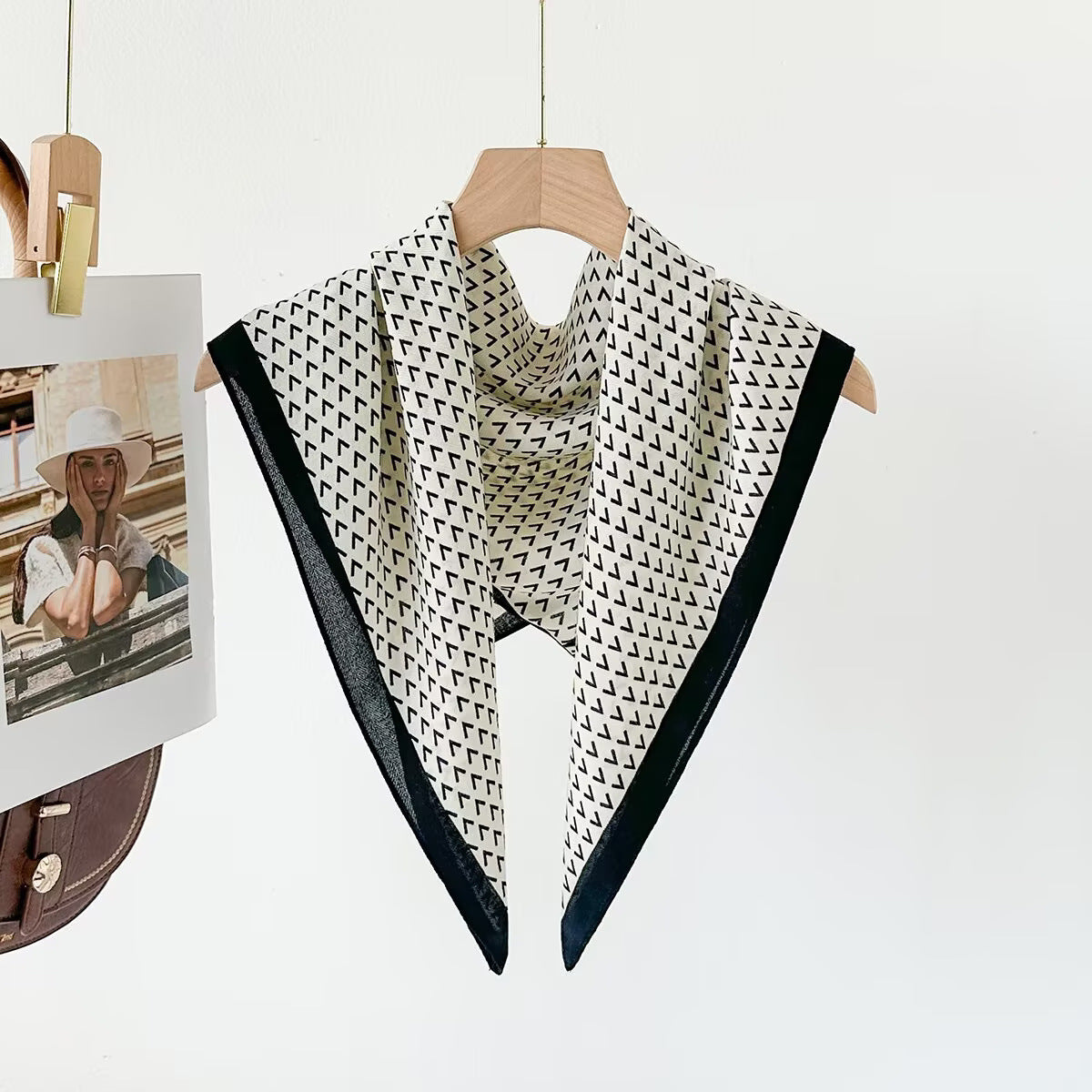 Silk Satin Scarf With Flowers Pattern In Commute Style, Perfect For Autumn Season