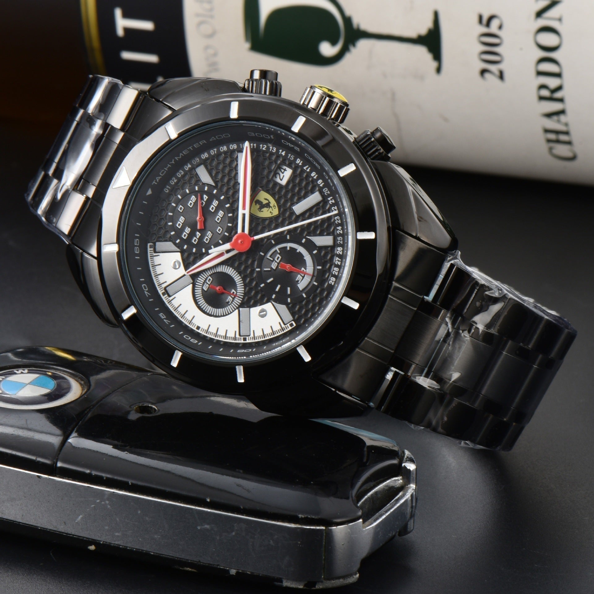 Men's Quartz Watch With Round Dial, Steel Belt Strap, Pin Buckle, And Ordinary Glass Mirror Material