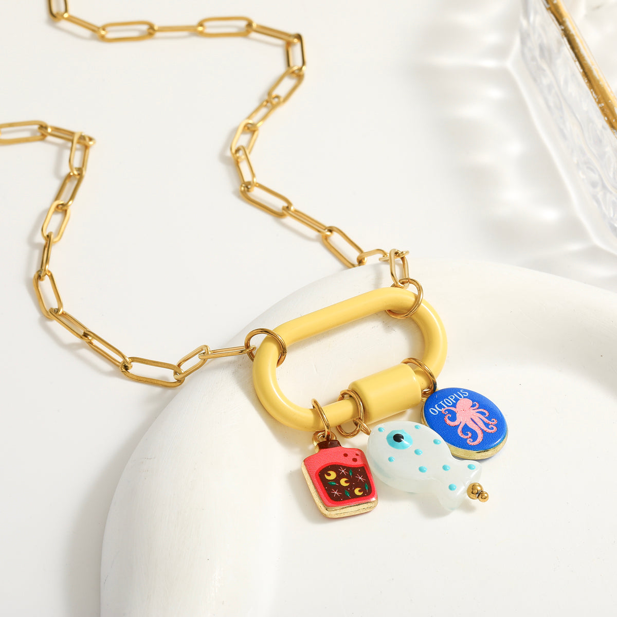 Palm Electroplated Multicolor Necklace For Women In Simple Style With 201 Stainless Steel Paperclip Chain